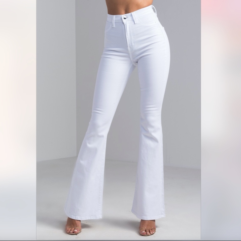 Akira Keep on high rise flare jeans NWOT